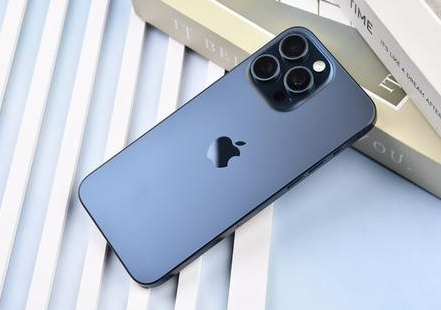 连云苹果维修点分享iPhone 15 Pro Max屏幕更换全新实操风险 